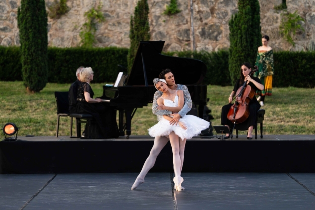 100 Représentation 14 juin Les Etoiles au Château Fabrègues Crédit Edouard Brane 18