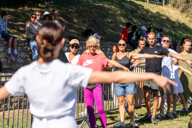 86 Les Etoiles au Château de Crussol Atelier Crédit Edouard Brane 11